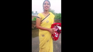 Desi Hot Sexy Maid Standing Style Fucked Pussy In Outdoor