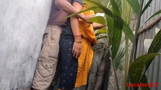 Indian Bihari Village Aunty First Time Ass Fuck By Nephew In Outdoor