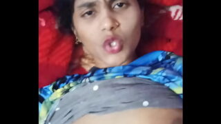 Indian Punjabi Bhabhi Missionary Pose Fucking Wet Pussy