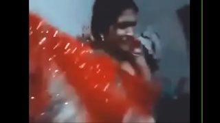 Kamwali ki juicy desi chut me kala lund diya