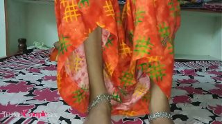 खेत में लोडा चुसाई करवाई भाभी जी से
