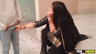 गाउन खोल के लंड लेती सेक्सी मल्लू आंटी का एमएमएस