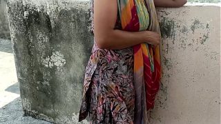 जिगोलो को बुला के भाभी ने चूत की खुजली मिटाई